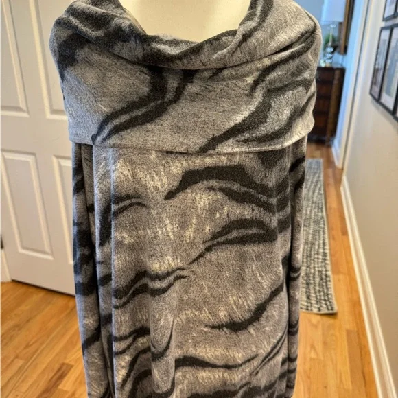 Catherine Malandrino Zebra Cowl Neck Sweater Dress - Picture 7 of 13